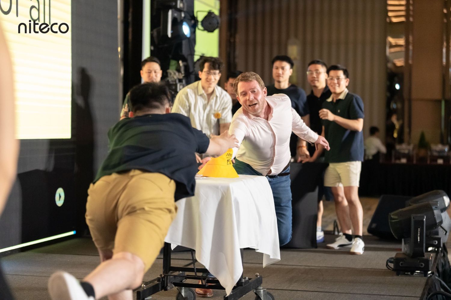 Gala Dinner: Warm Gathering, Genuine Fun & a “Fire” Finale